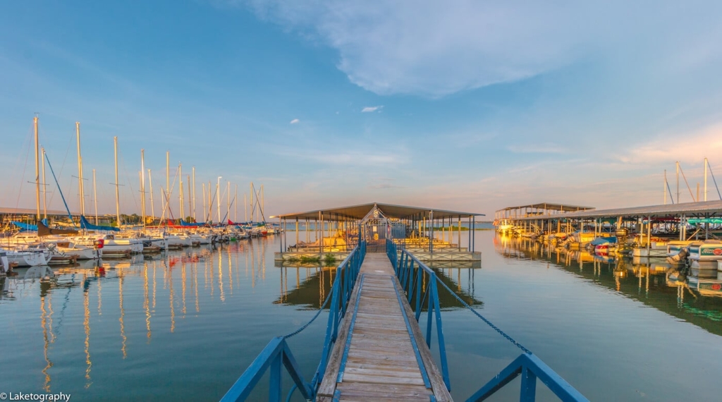 CaptainsCoveMarina7242016 25 1 – Edgewater, Fate, Texas